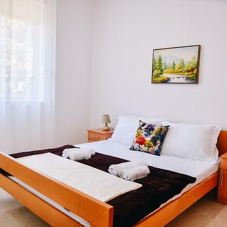 Riva Luxury Apartamento Ulcinj Exterior foto