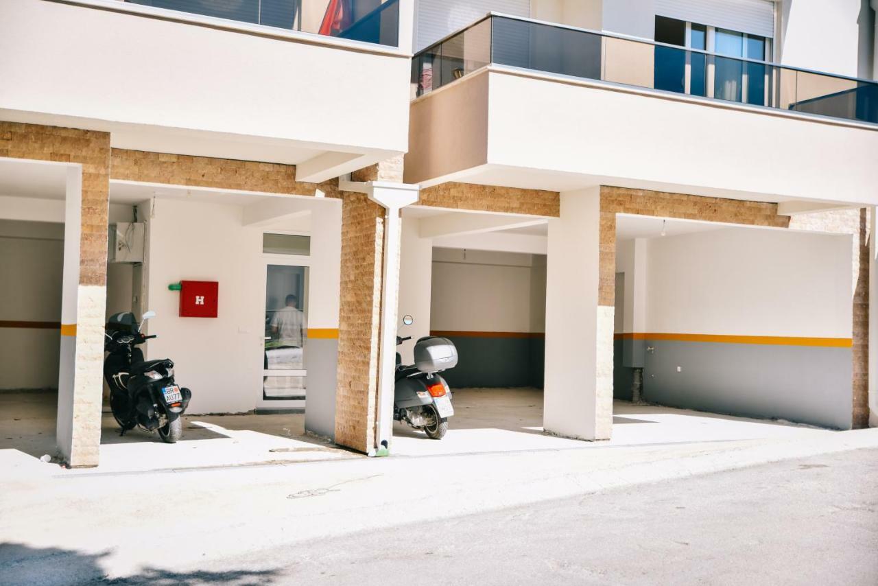 Riva Luxury Apartamento Ulcinj Exterior foto
